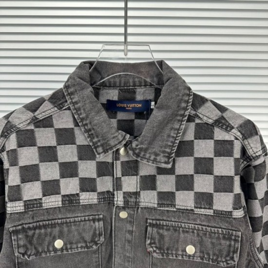 LOUIS VUITTON Louis Vuitton denim coat 2023FW coming soon to Japan LOUIS VUITTON Louis Vuitton denim coat 2023FW coming soon to Japan