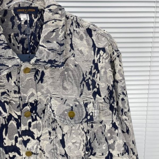 LOUIS VUITTON Louis Vuitton denim coat 2023FW Great as a gift LOUIS VUITTON Louis Vuitton denim coat 2023FW Great as a gift