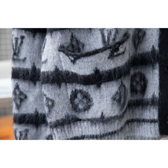 LOUIS VUITTON Cardigan 2023FW Popular ☆ Recommended for winter LOUIS VUITTON Cardigan 2023FW Popular ☆ Recommended for winter