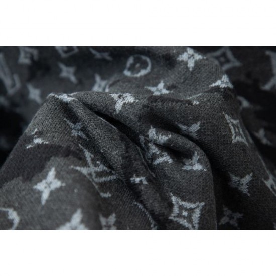LOUIS VUITTON Sweater 2023FW I definitely want this winter LOUIS VUITTON Sweater 2023FW I definitely want this winter