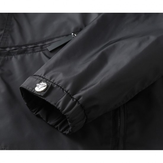PRADA Prada coat 2023SS Longing brand that makes you feel better PRADA Prada coat 2023SS Longing brand that makes you feel better
