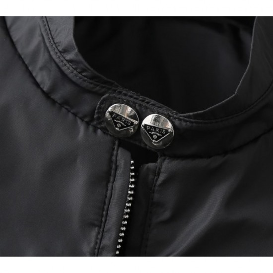 PRADA Prada coat 2023SS Popular with fashionable people PRADA Prada coat 2023SS Popular with fashionable people