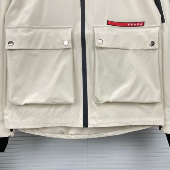 PRADA Prada coat 2023FW Fashionable style this season too PRADA Prada coat 2023FW Fashionable style this season too