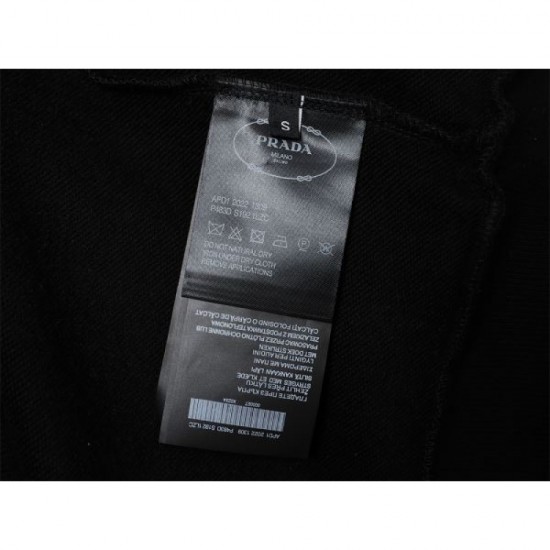 PRADA Pullover 2023FW Used by celebrities and entertainers PRADA Pullover 2023FW Used by celebrities and entertainers