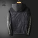 VERSACE Versace coat 2023SS Light impression in autumn VERSACE Versace coat 2023SS Light impression in autumn