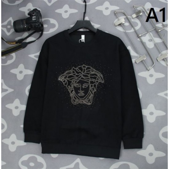 VERSACE Versace pullover 2023FW Very popular Before sold out VERSACE Versace pullover 2023FW Very popular Before sold out