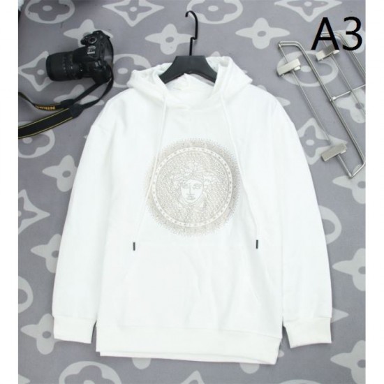 VERSACE Versace Parka 2023FW Magazine Published in Japan VERSACE Versace Parka 2023FW Magazine Published in Japan