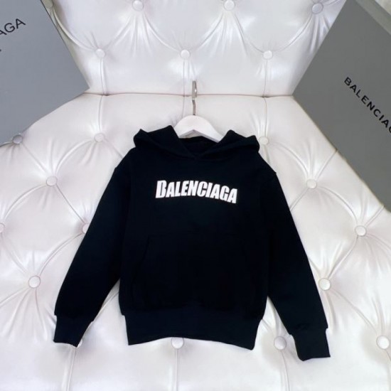 2023FW BALENCIAGA top and bottom set to watch this fall/winter 2023FW BALENCIAGA top and bottom set to watch this fall/winter