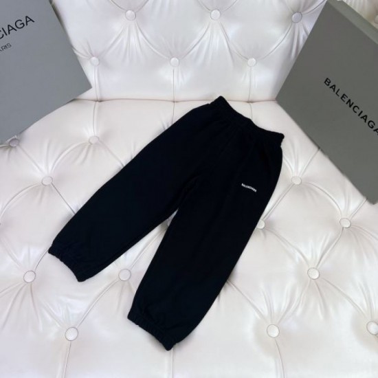 2023FW BALENCIAGA top and bottom set to watch this fall/winter 2023FW BALENCIAGA top and bottom set to watch this fall/winter