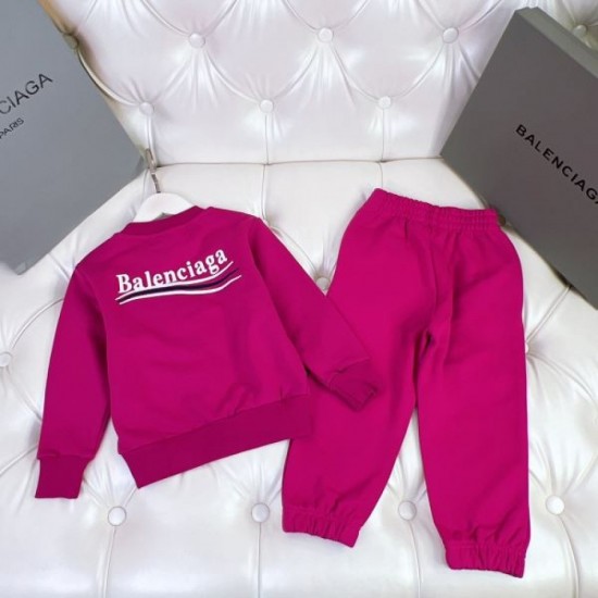 2023FW BALENCIAGA top and bottom set for a casual look 2023FW BALENCIAGA top and bottom set for a casual look