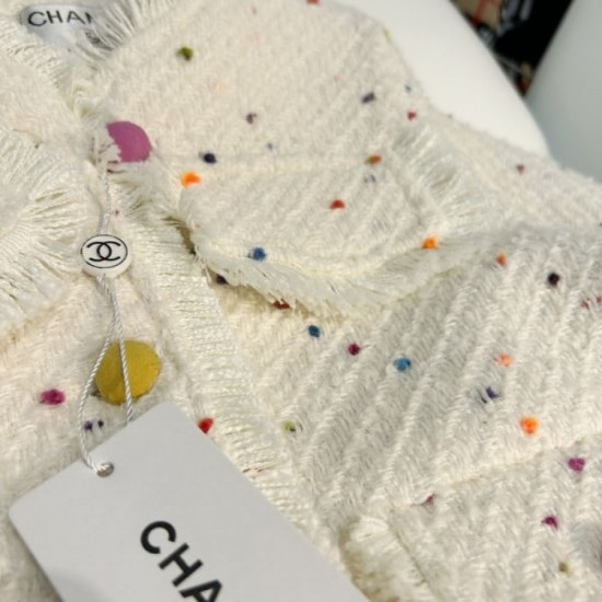 2023FW Only 1 item available! VIP Customer Sale CHANEL Chanel Coat 2023FW Only 1 item available! VIP Customer Sale CHANEL Chanel Coat