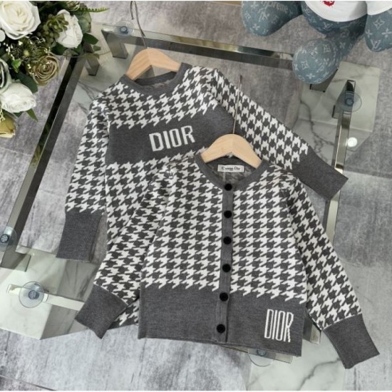 2023FW DIOR 2-piece set, a seasonal new item 2023FW DIOR 2-piece set, a seasonal new item