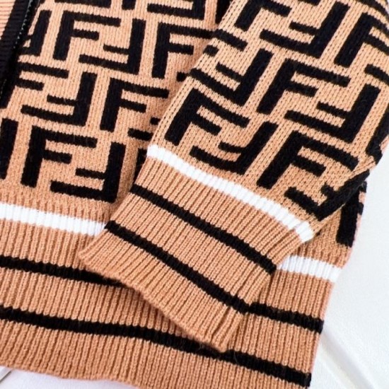 2023FW Popular styles that sold this year FENDI Knit Cardigan 2023FW Popular styles that sold this year FENDI Knit Cardigan