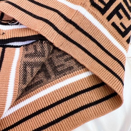 2023FW Popular styles that sold this year FENDI Knit Cardigan 2023FW Popular styles that sold this year FENDI Knit Cardigan