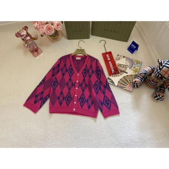 2023FW GUCCI Gucci knit cardigan that is useful during the change of seasons 2023FW GUCCI Gucci knit cardigan that is useful during the change of seasons
