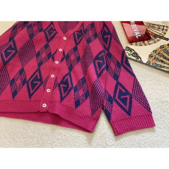 2023FW GUCCI Gucci knit cardigan that is useful during the change of seasons 2023FW GUCCI Gucci knit cardigan that is useful during the change of seasons