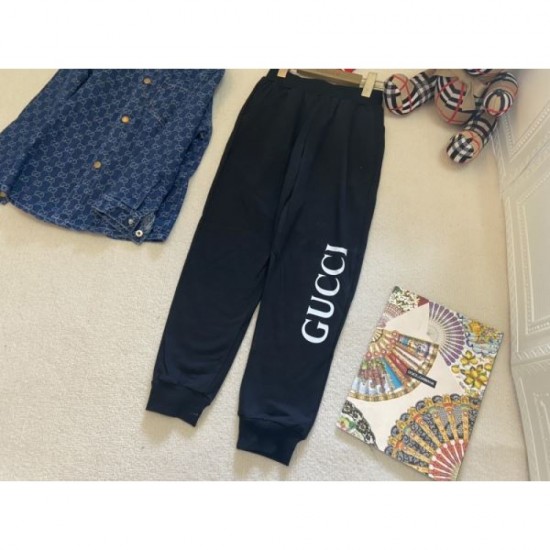 2023FW Celebrities are obsessed with the brand's new GUCCI top and bottom set 2023FW Celebrities are obsessed with the brand's new GUCCI top and bottom set