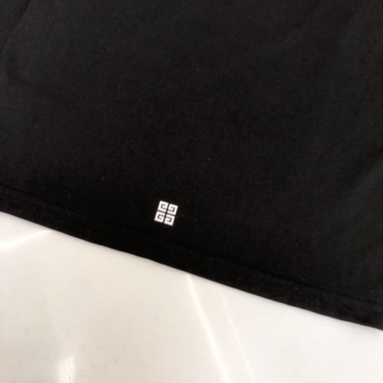 2023FW Very popular limited color GIVENCHY Long sleeve T-shirt 2023FW Very popular limited color GIVENCHY Long sleeve T-shirt