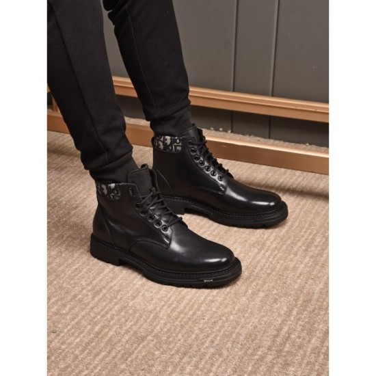 2023FW is gaining popularity! Stylish new DIOR boots 2023FW is gaining popularity! Stylish new DIOR boots