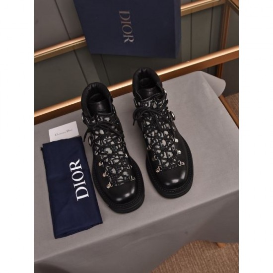 2023FW DIOR boots where you can easily enjoy fashion 2023FW DIOR boots where you can easily enjoy fashion