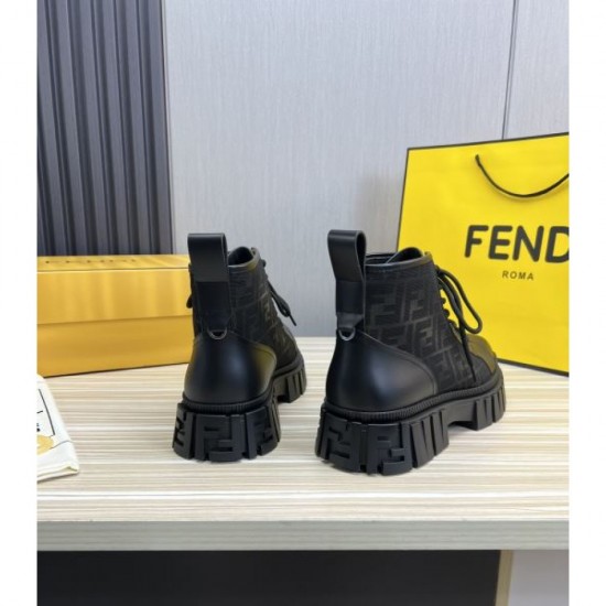 FENDI This winter's new 2023FW boots that you can take for granted FENDI This winter's new 2023FW boots that you can take for granted