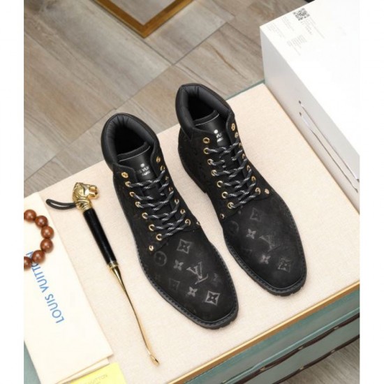 LOUIS VUITTON Louis Vuitton hottest item in winter 2023FW boots LOUIS VUITTON Louis Vuitton hottest item in winter 2023FW boots