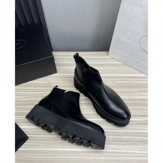 PRADA Prada competition is inevitable! 2023FW boots you definitely want to check out PRADA Prada competition is inevitable! 2023FW boots you definitely want to check out