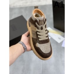 Stylish 2023FW boots incorporating UGG trends