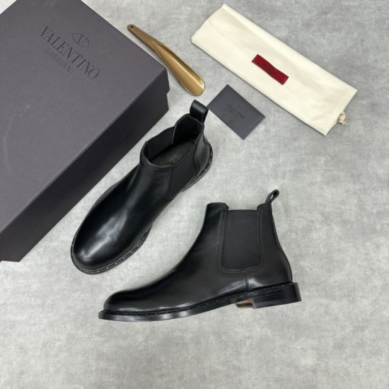 2023FW store limited model VALENTINO boots 2023FW store limited model VALENTINO boots