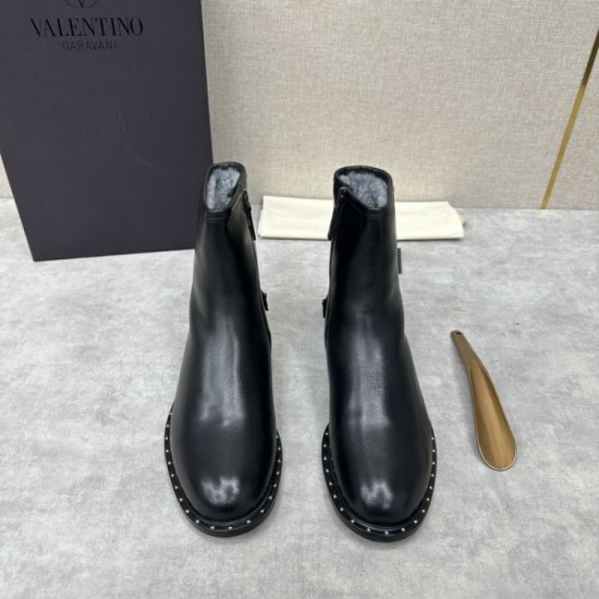2023FW VALENTINO boots that will draw attention to your feet 2023FW VALENTINO boots that will draw attention to your feet