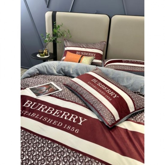 2023FW Fashionable half a step ahead BURBERRY Burberry bedding 2023FW Fashionable half a step ahead BURBERRY Burberry bedding