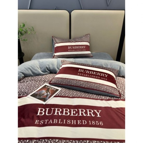 2023FW Fashionable half a step ahead BURBERRY Burberry bedding 2023FW Fashionable half a step ahead BURBERRY Burberry bedding