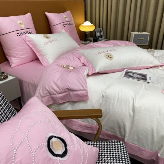 2023FW Perfect for winter outings CHANEL Bedding 2023FW Perfect for winter outings CHANEL Bedding
