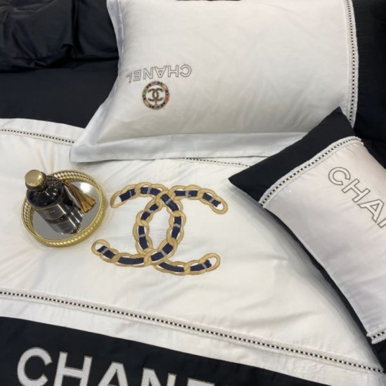 2023FW Style that can be used for winter CHANEL Bedding 2023FW Style that can be used for winter CHANEL Bedding