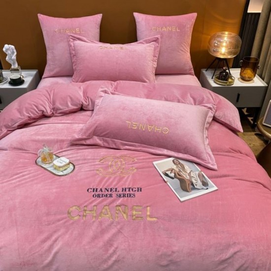 2023FW Eye-catching style this winter CHANEL Bedding 2023FW Eye-catching style this winter CHANEL Bedding