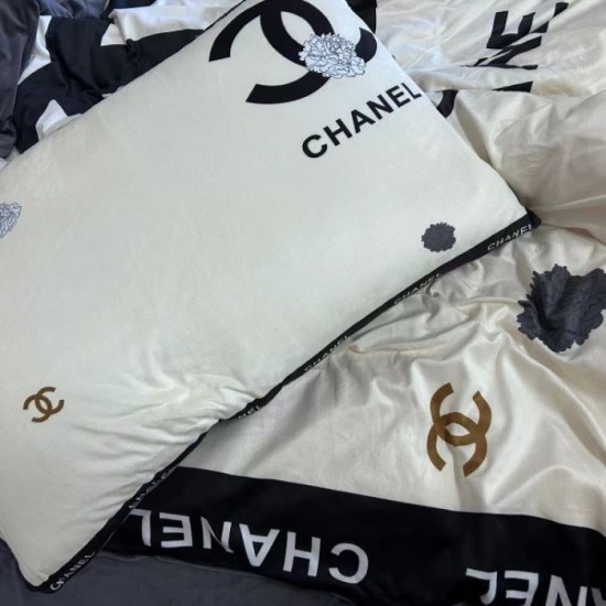 2023FW latest season is here CHANEL bedding 2023FW latest season is here CHANEL bedding