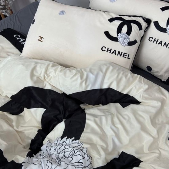 2023FW latest season is here CHANEL bedding 2023FW latest season is here CHANEL bedding