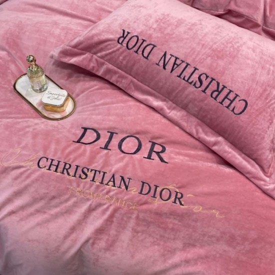 2023FW continues to be popular DIOR Bedding 2023FW continues to be popular DIOR Bedding