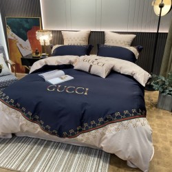 2023FW Reliable GUCCI Gucci Bedding that can be glimpsed from tops