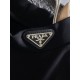 PRADA Prada T-shirt 2023FW Available in stock Used by overseas celebrities PRADA Prada T-shirt 2023FW Available in stock Used by overseas celebrities