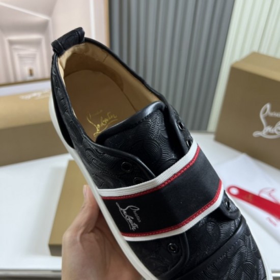 CHRISTIAN LOUBOUTIN Christian Louboutin casual shoes 2023AW not yet arrived in Japan very popular CHRISTIAN LOUBOUTIN Christian Louboutin casual shoes 2023AW not yet arrived in Japan very popular