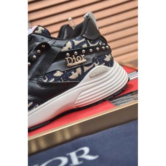 This autumn is decided in this 2023FW casual shoes DIOR Dior This autumn is decided in this 2023FW casual shoes DIOR Dior