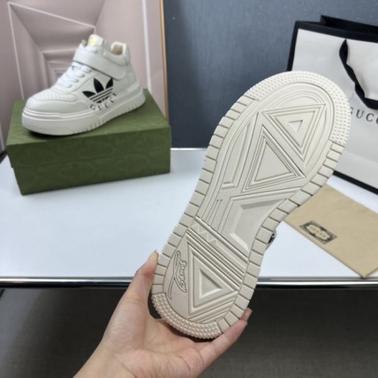 This season's trend is to incorporate GUCCI Gucci casual shoes into your 2023FW clothing. This season's trend is to incorporate GUCCI Gucci casual shoes into your 2023FW clothing.
