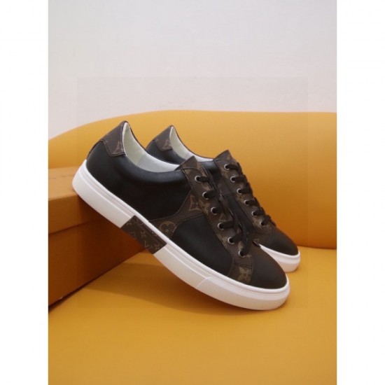 LOUIS VUITTON Louis Vuitton casual shoes 2023AW hard-to-find items LOUIS VUITTON Louis Vuitton casual shoes 2023AW hard-to-find items