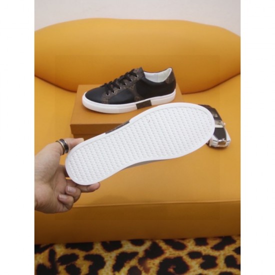 LOUIS VUITTON Louis Vuitton casual shoes 2023AW hard-to-find items LOUIS VUITTON Louis Vuitton casual shoes 2023AW hard-to-find items