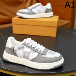 LOUIS VUITTON Easy to wear colors 2023FW casual shoes