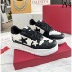 Outstanding comfort 2023FW casual shoes VALENTINO Valentino Outstanding comfort 2023FW casual shoes VALENTINO Valentino