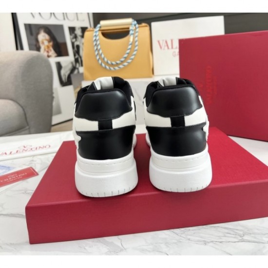 Outstanding comfort 2023FW casual shoes VALENTINO Valentino Outstanding comfort 2023FW casual shoes VALENTINO Valentino