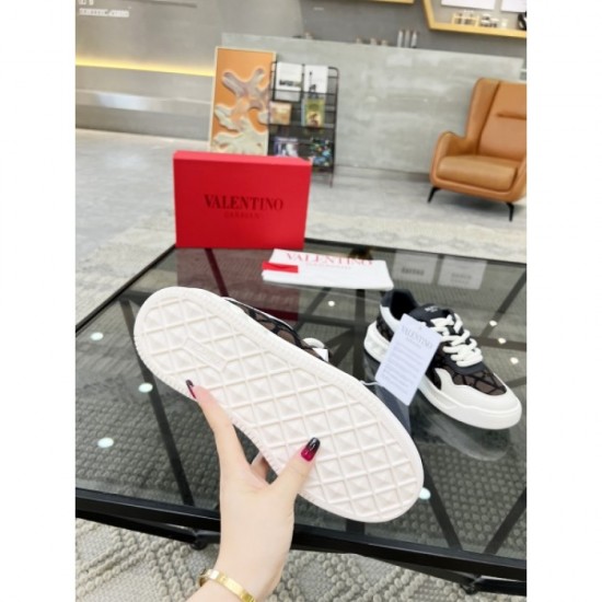 Design high 2023FW casual shoes VALENTINO Valentino Design high 2023FW casual shoes VALENTINO Valentino