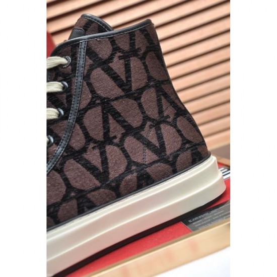 VALENTINO Latest Items 2023FW Casual Shoes VALENTINO Latest Items 2023FW Casual Shoes